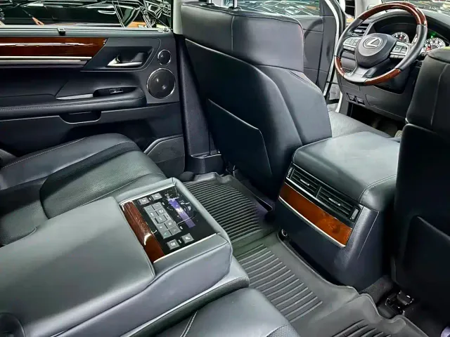 Lexus LX — Фото автомобиля 15