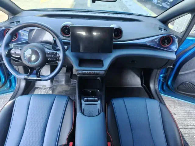 BYD Dolphin — Фото автомобиля 11