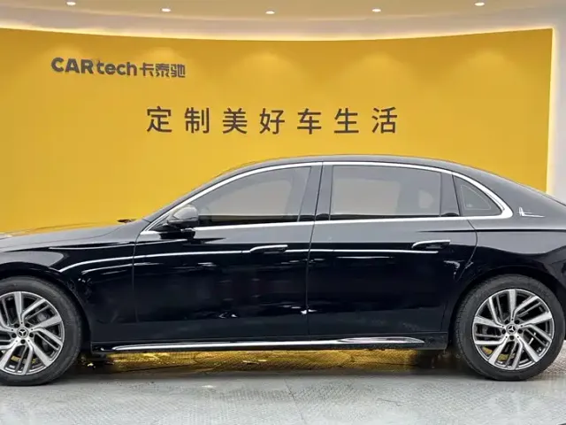 Mercedes-Benz E-Class — Фото автомобиля 7