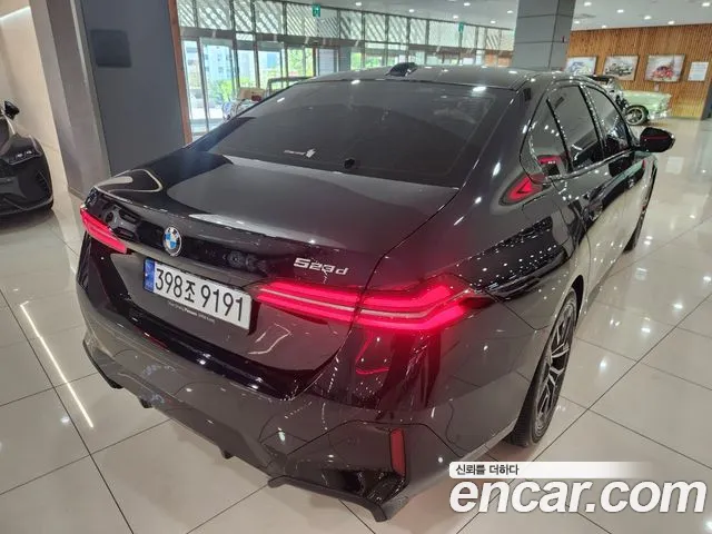 BMW 5-Series 5 серия (G60) 523d M Sport — Фото автомобиля 2