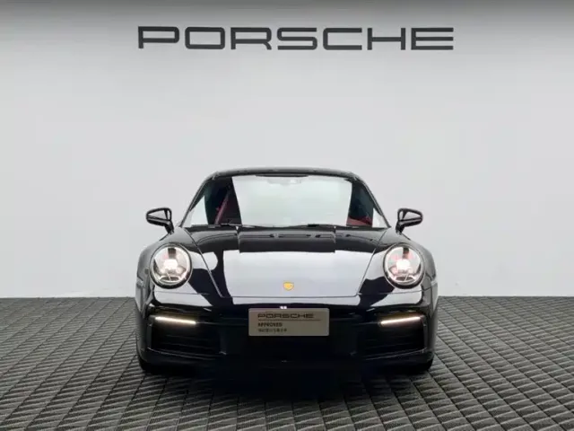 Porsche 911 — Фото автомобиля 2