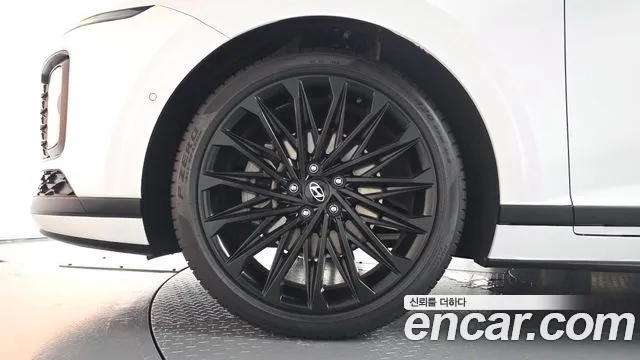 Hyundai Grandeur GN7 — Фото автомобиля 4