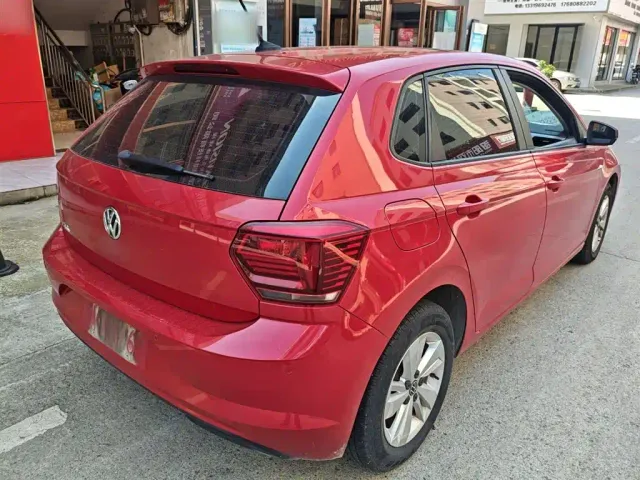 Volkswagen Polo — Фото автомобиля 6