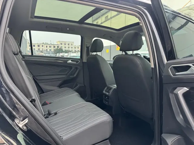 Volkswagen Tiguan L — Фото автомобиля 5