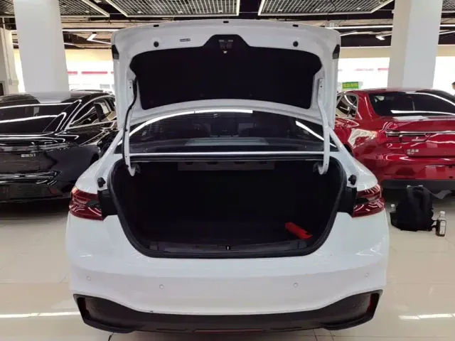 Geely Geometry A — Фото автомобиля 18