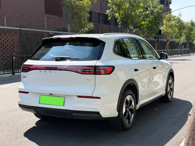 Geely Galaxy E5 — Фото автомобиля 10