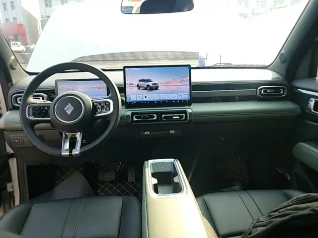 Baojun Yep Plus — Фото автомобиля 9