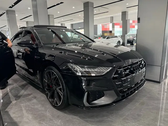 Audi A7L — Фото автомобиля 3
