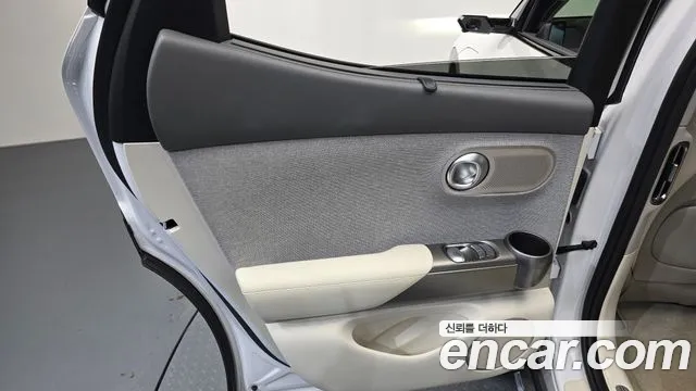 Genesis GV60 — Фото автомобиля 23