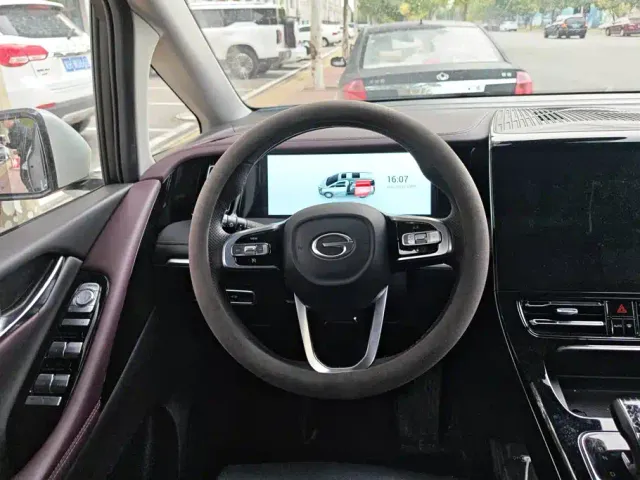 GAC Trumpchi M8 — Фото автомобиля 15