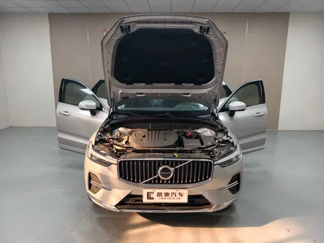 Volvo XC60 — Фото автомобиля 9