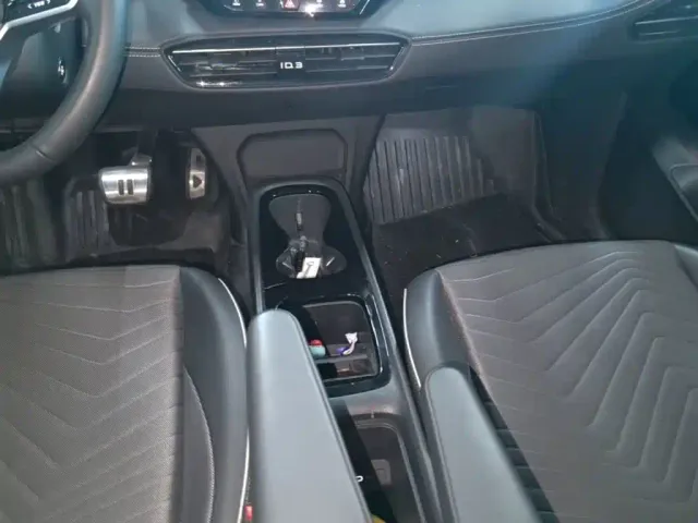 Volkswagen ID.3 — Фото автомобиля 13