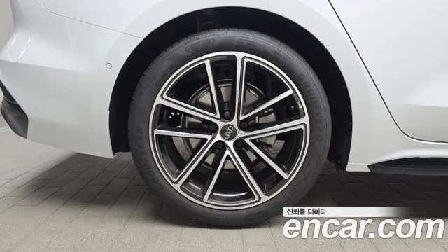 Audi A5 40 TFSI quattro S Line — Фото автомобиля 4