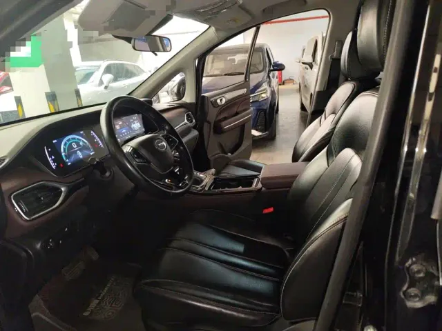 GAC Trumpchi M6 — Фото автомобиля 16