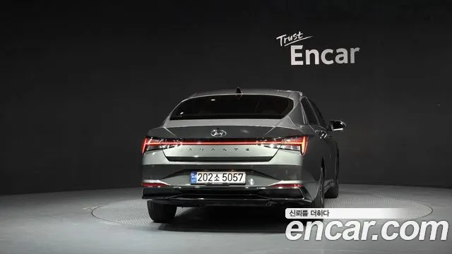 Hyundai AVANTE Inspiration — Фото автомобиля 4