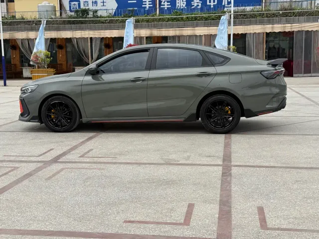 Geely Binrui — Фото автомобиля 11