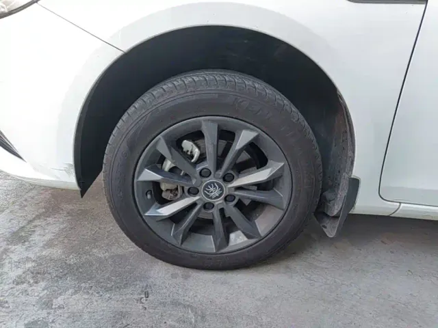 BYD Qin — Фото автомобиля 22