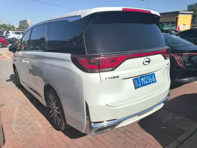 GAC Trumpchi M8 — Фото автомобиля 3