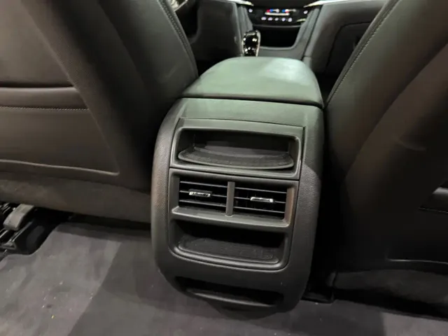 Cadillac XT5 — Фото автомобиля 17