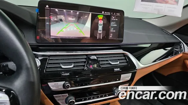 BMW 5 Series G30 — Фото автомобиля 15