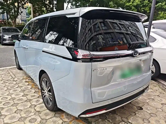 GAC Trumpchi E8 — Фото автомобиля 4