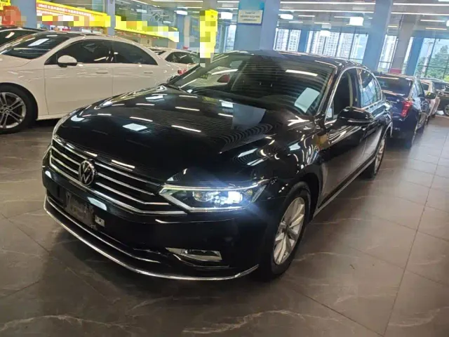 Фотография автомобиля — Volkswagen Magotan