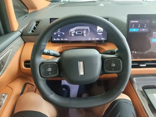 Wey Alpine — Фото автомобиля 10