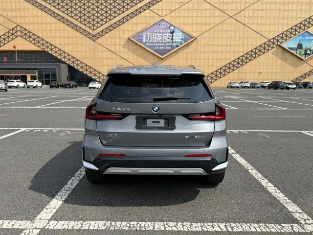 BMW X1 — Фото автомобиля 5