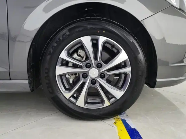 Changan Eado — Фото автомобиля 6