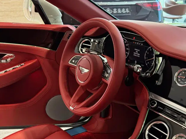 Bentley Continental — Фото автомобиля 10