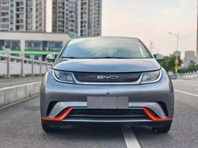 Фотография автомобиля — BYD Dolphin