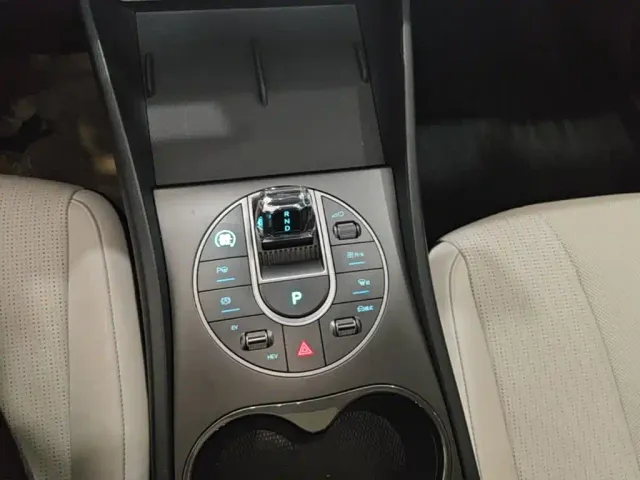 BYD Seal 05 DM-i — Фото автомобиля 13