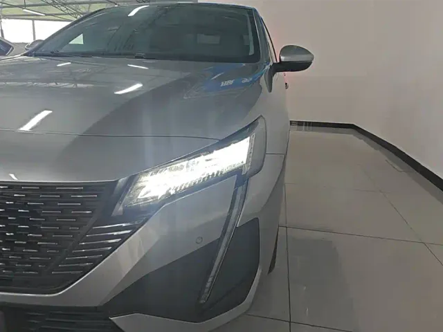 Peugeot 408 — Фото автомобиля 23