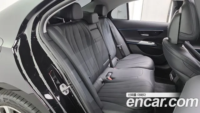 Mercedes-Benz E-Class W214 — Фото автомобиля 17