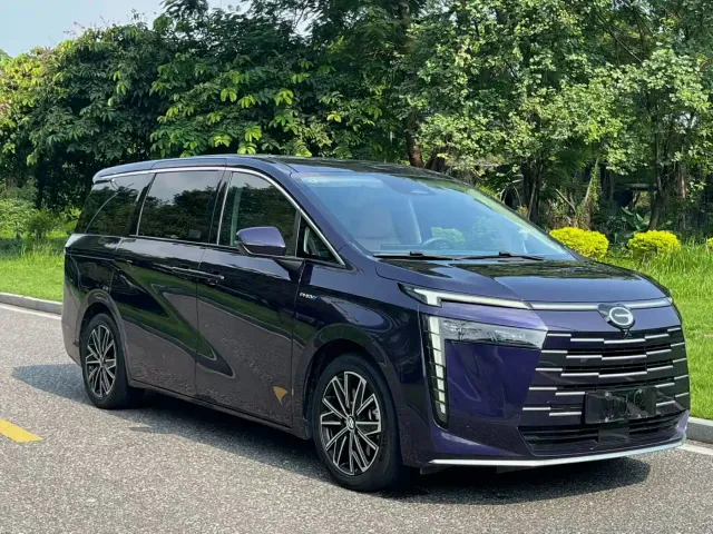 GAC Trumpchi E8 — Фото автомобиля 3