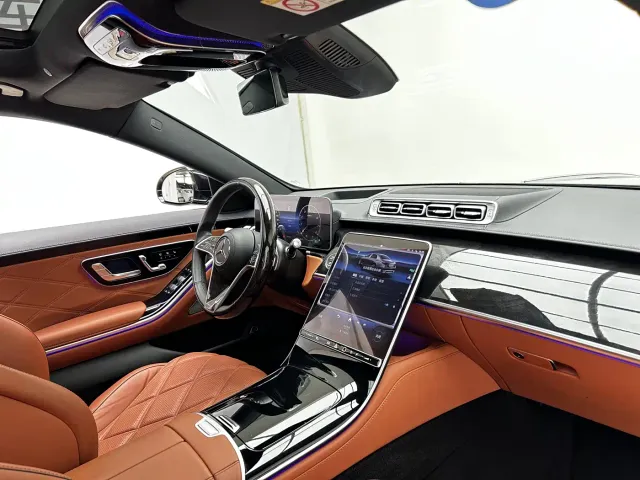Mercedes-Benz Maybach S-Class — Фото автомобиля 22