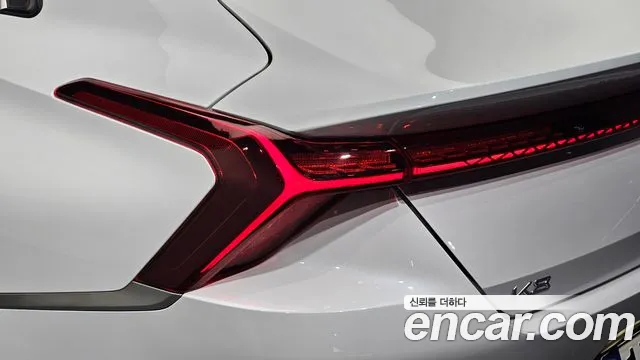 Kia K8 K8 Hybrid — Фото автомобиля 8