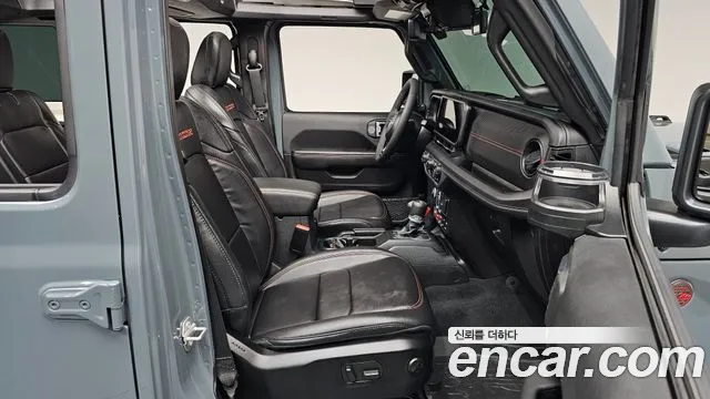 Jeep Wrangler JL — Фото автомобиля 10