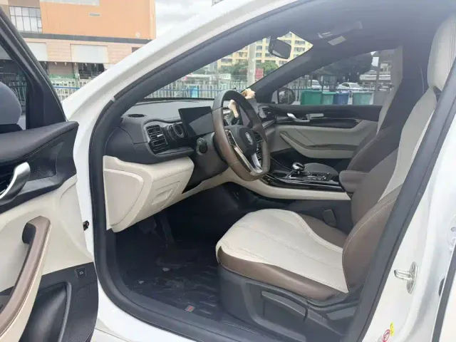 BYD Qin PLUS — Фото автомобиля 14