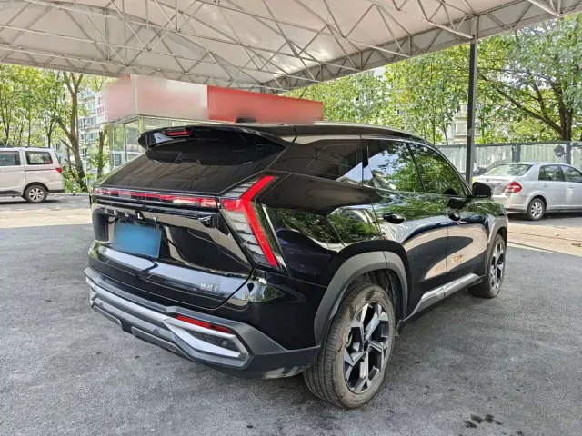 Geely Boyue L — Фото автомобиля 4