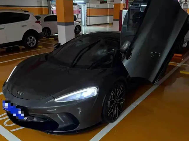 McLaren GT — Фото автомобиля 9