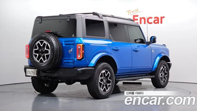 Ford Bronco — Фото автомобиля 2