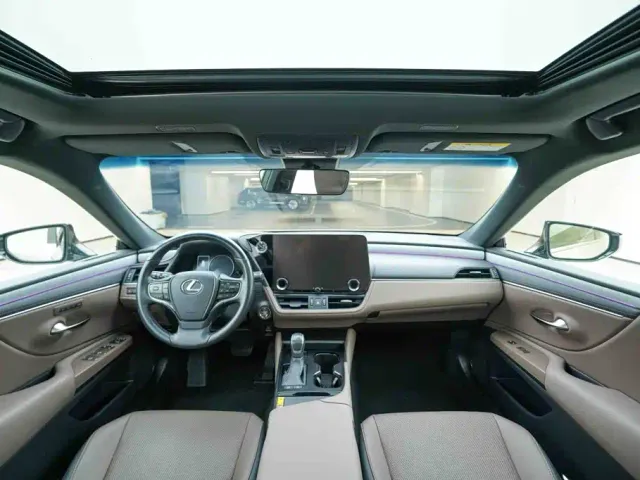 Lexus ES — Фото автомобиля 18