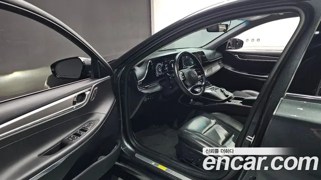 Hyundai Grandeur New — Фото автомобиля 10