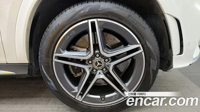 Mercedes-Benz GLS-Class — Фото автомобиля 5