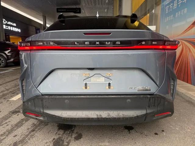 Lexus RZ — Фото автомобиля 12