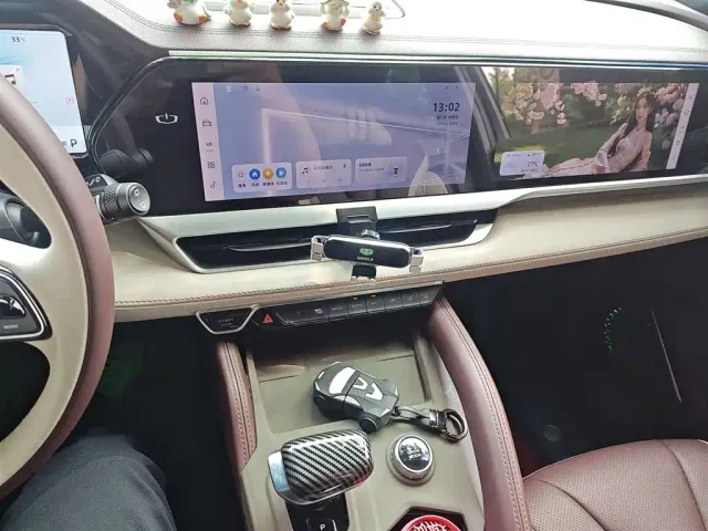 Geely Xingyue L — Фото автомобиля 8