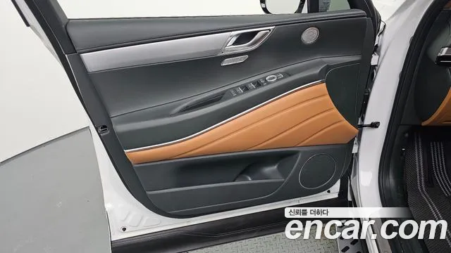 Genesis GV80 — Фото автомобиля 13