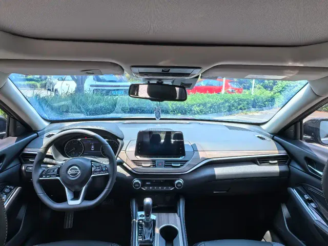 Nissan Teana — Фото автомобиля 8