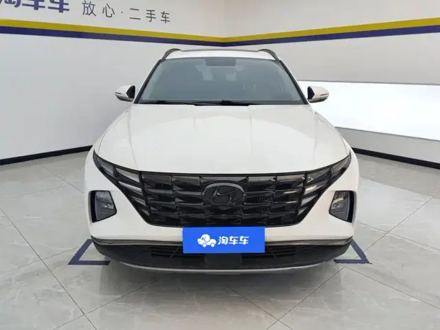 Hyundai Tucson — Фото автомобиля 2
